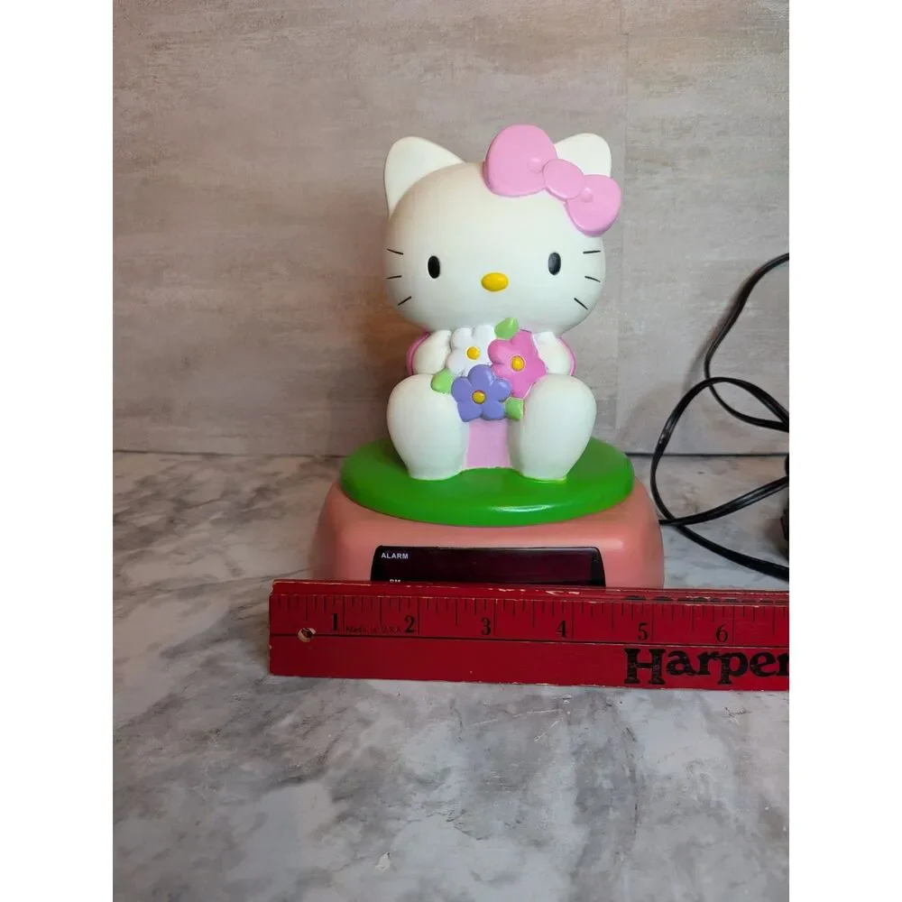 Vintage Y2K Sanrio Hello Kitty Digital Alarm Clock Night Light NL-HKC206